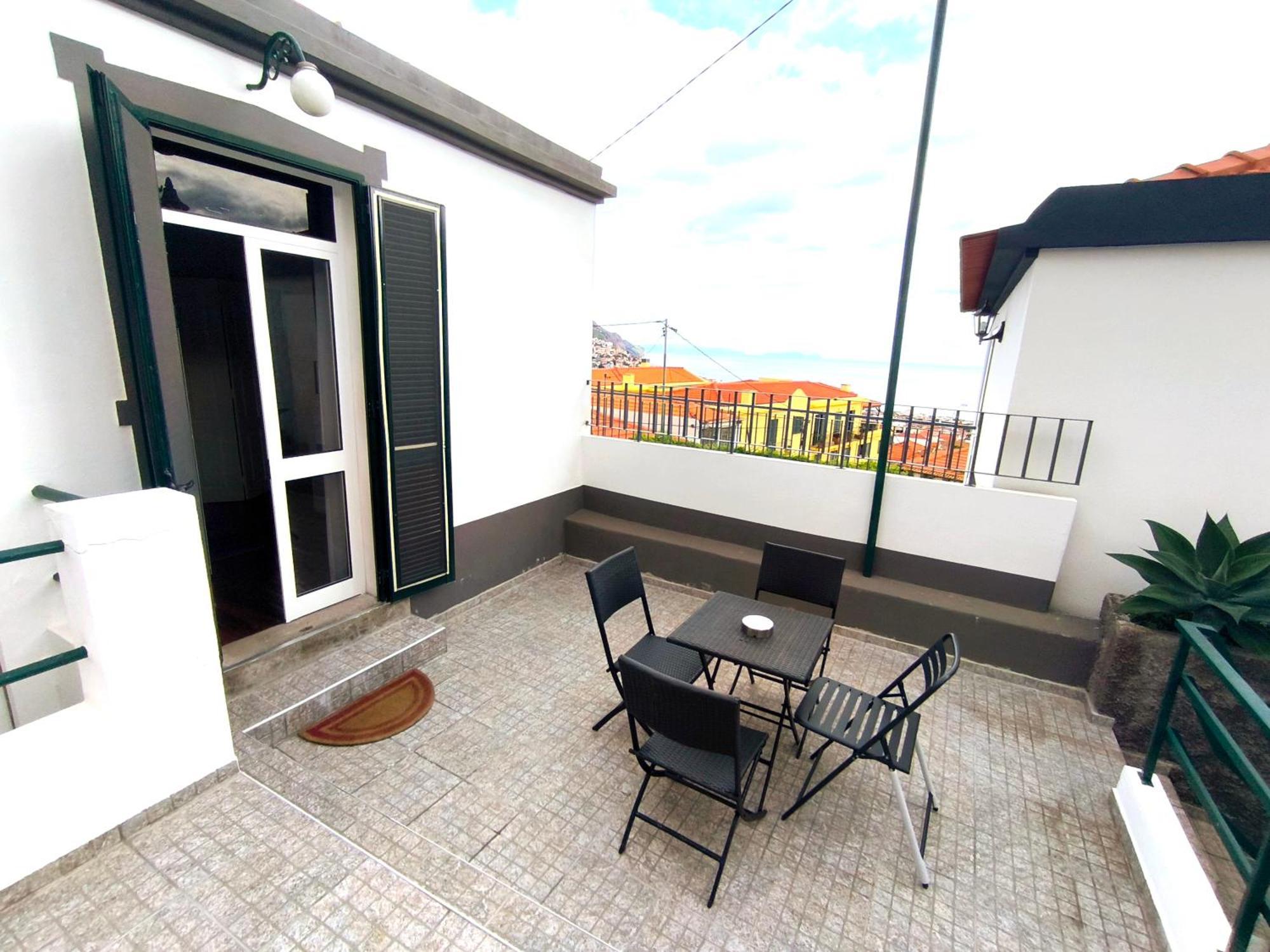 Tiny House Villa Funchal  Bagian luar foto